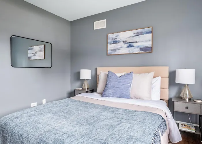 Spacious In Chicago Suburbs *